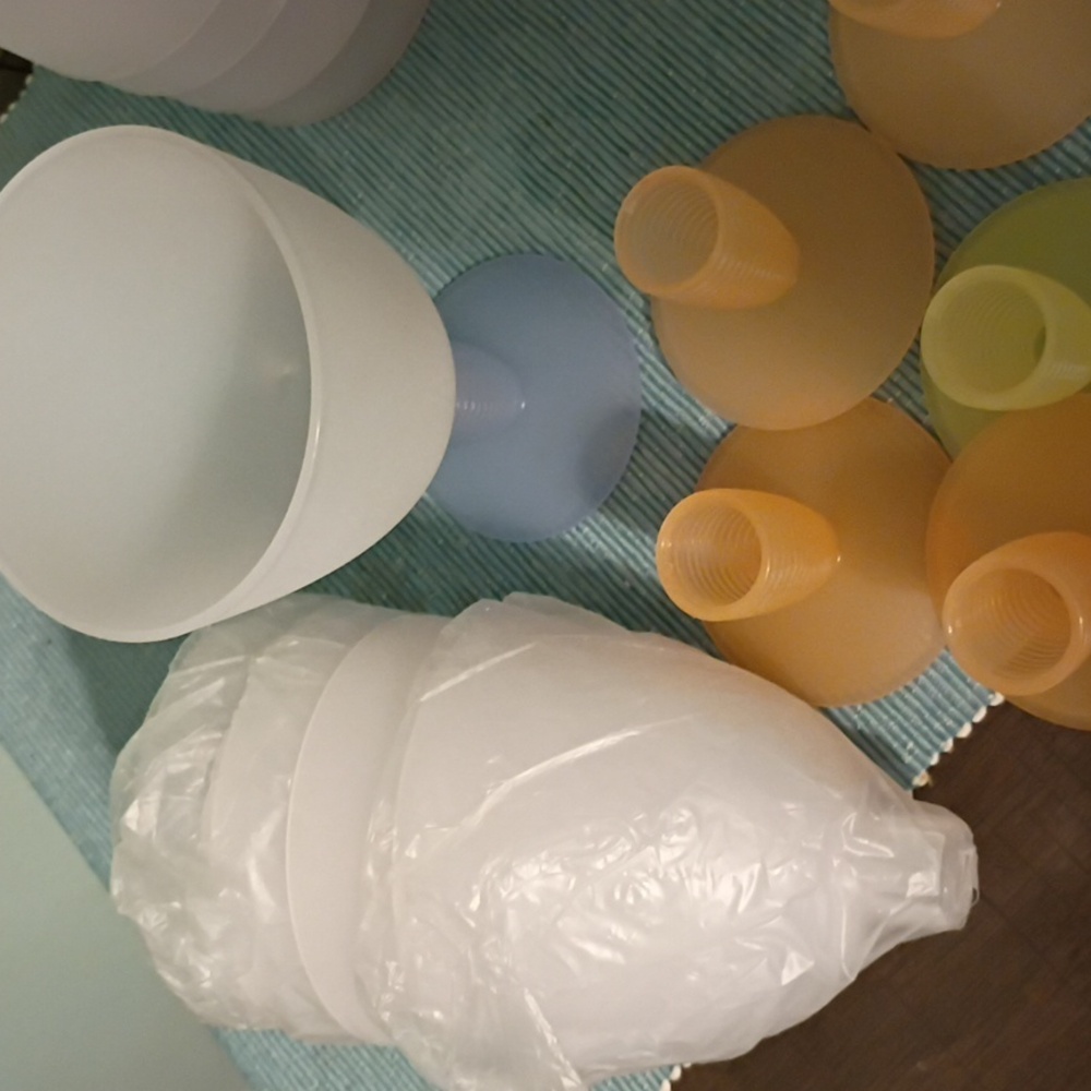 Tupperware Parfait Cups - Picture 3 of 3